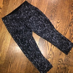 Athleta Capri Legging